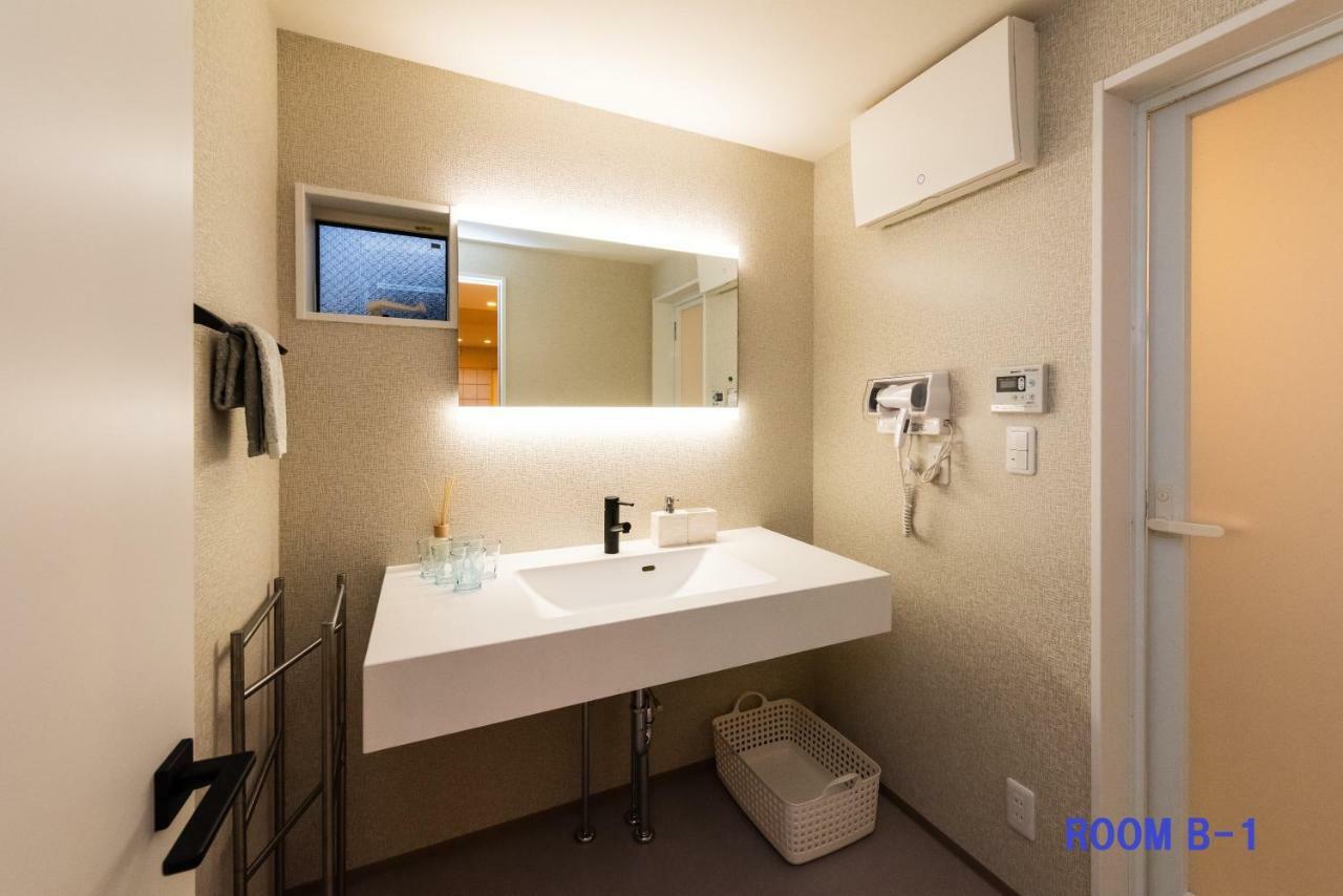 Guest Villa Hakone Yumoto Riverside Exterior photo