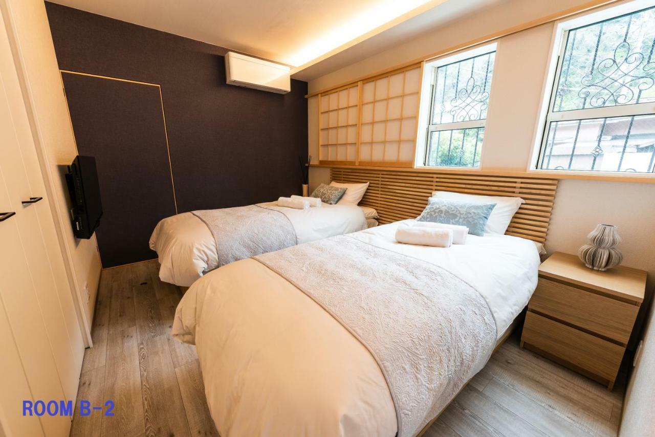 Guest Villa Hakone Yumoto Riverside Exterior photo